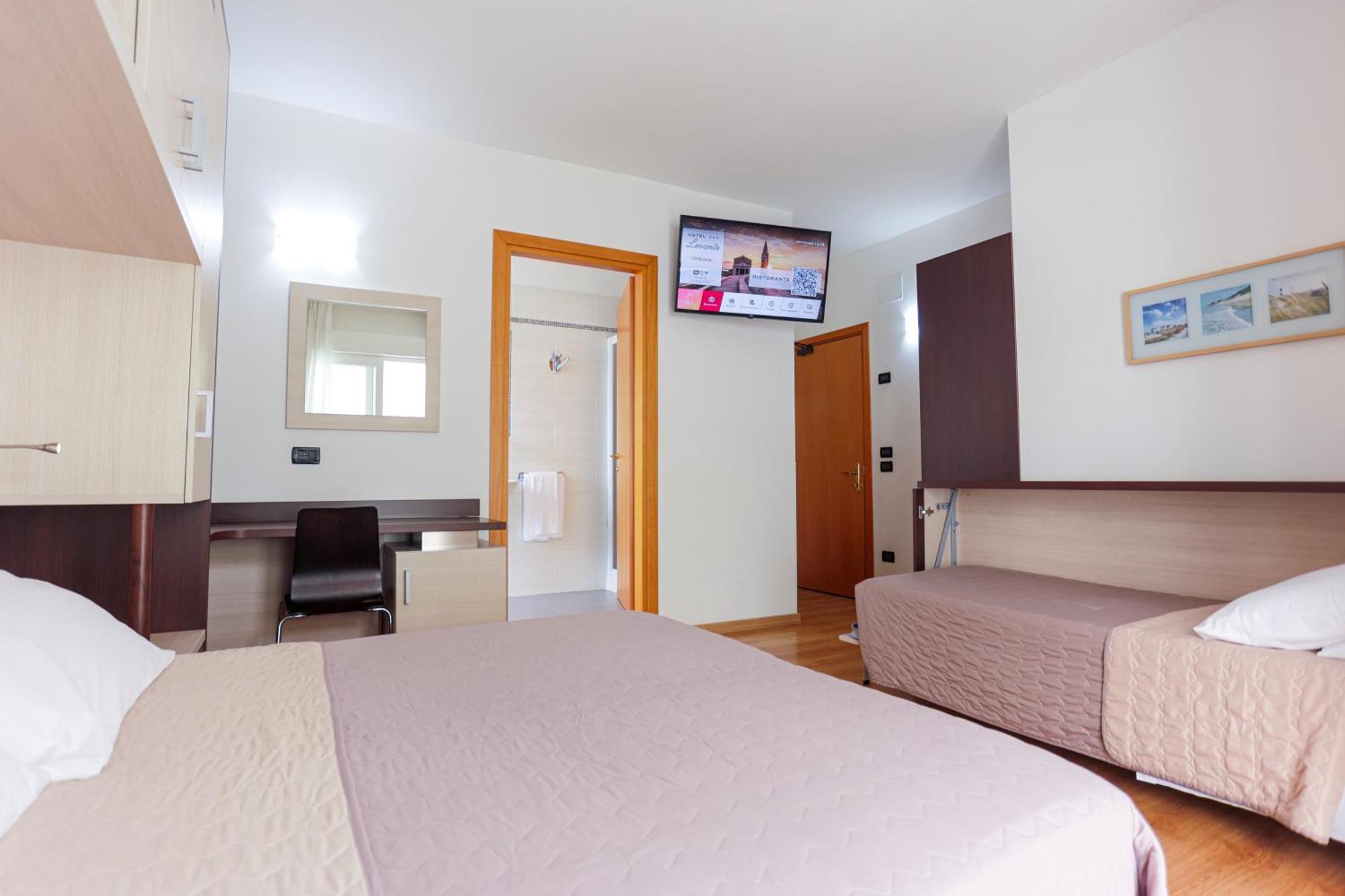 Hotel Levante Caorle Esterno foto