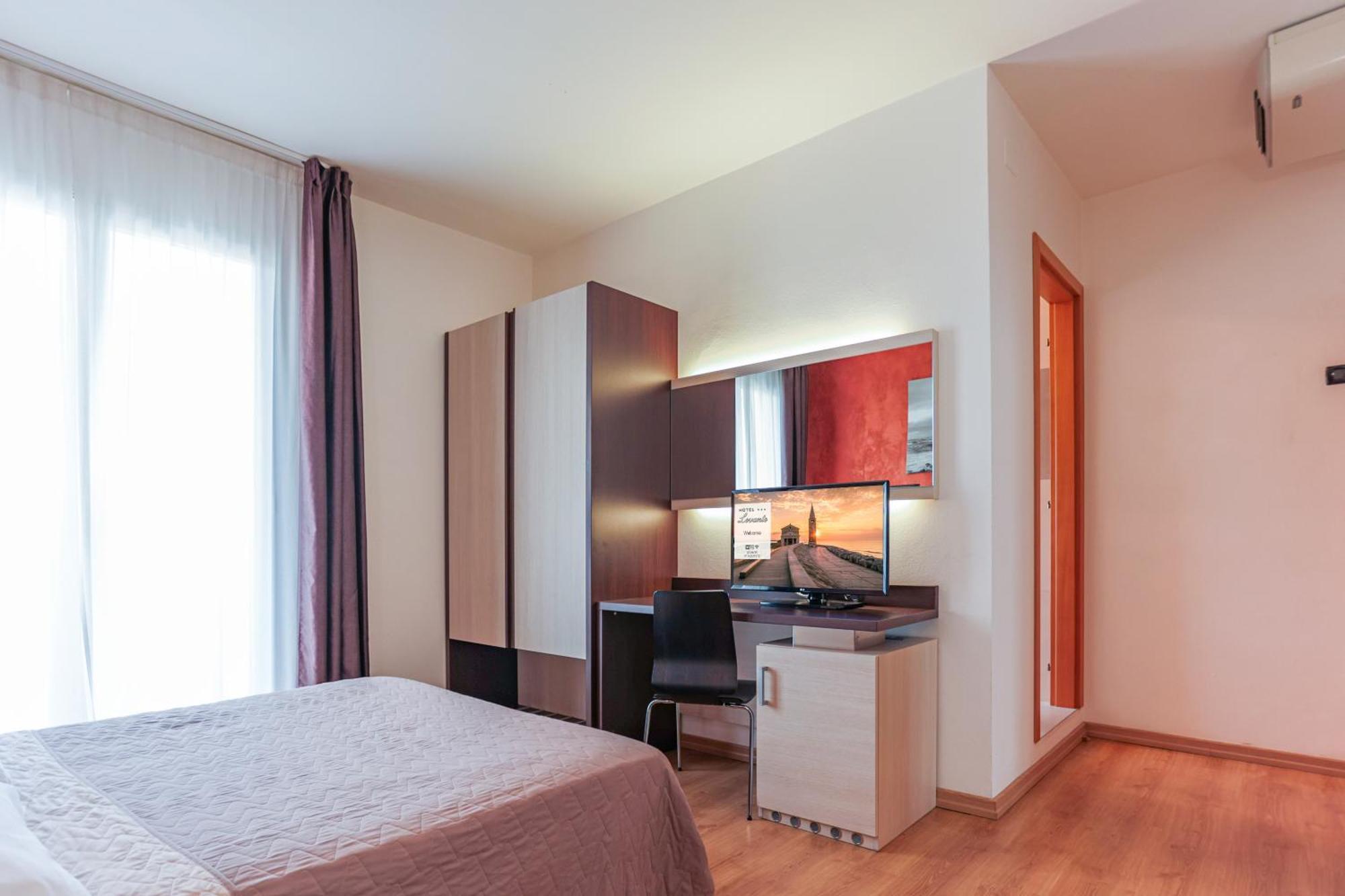 Hotel Levante Caorle Esterno foto