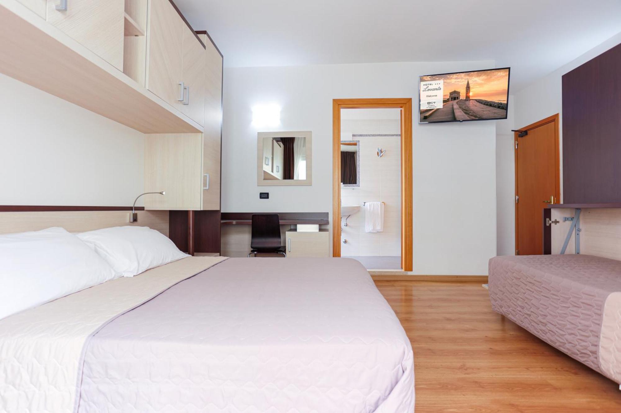 Hotel Levante Caorle Esterno foto