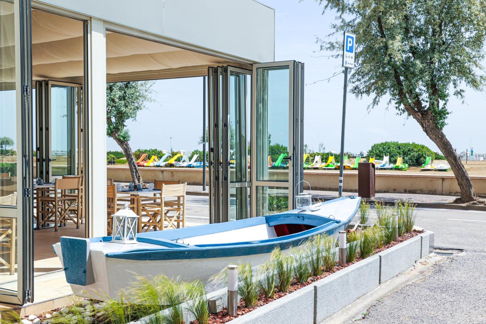 Hotel Levante Caorle Esterno foto