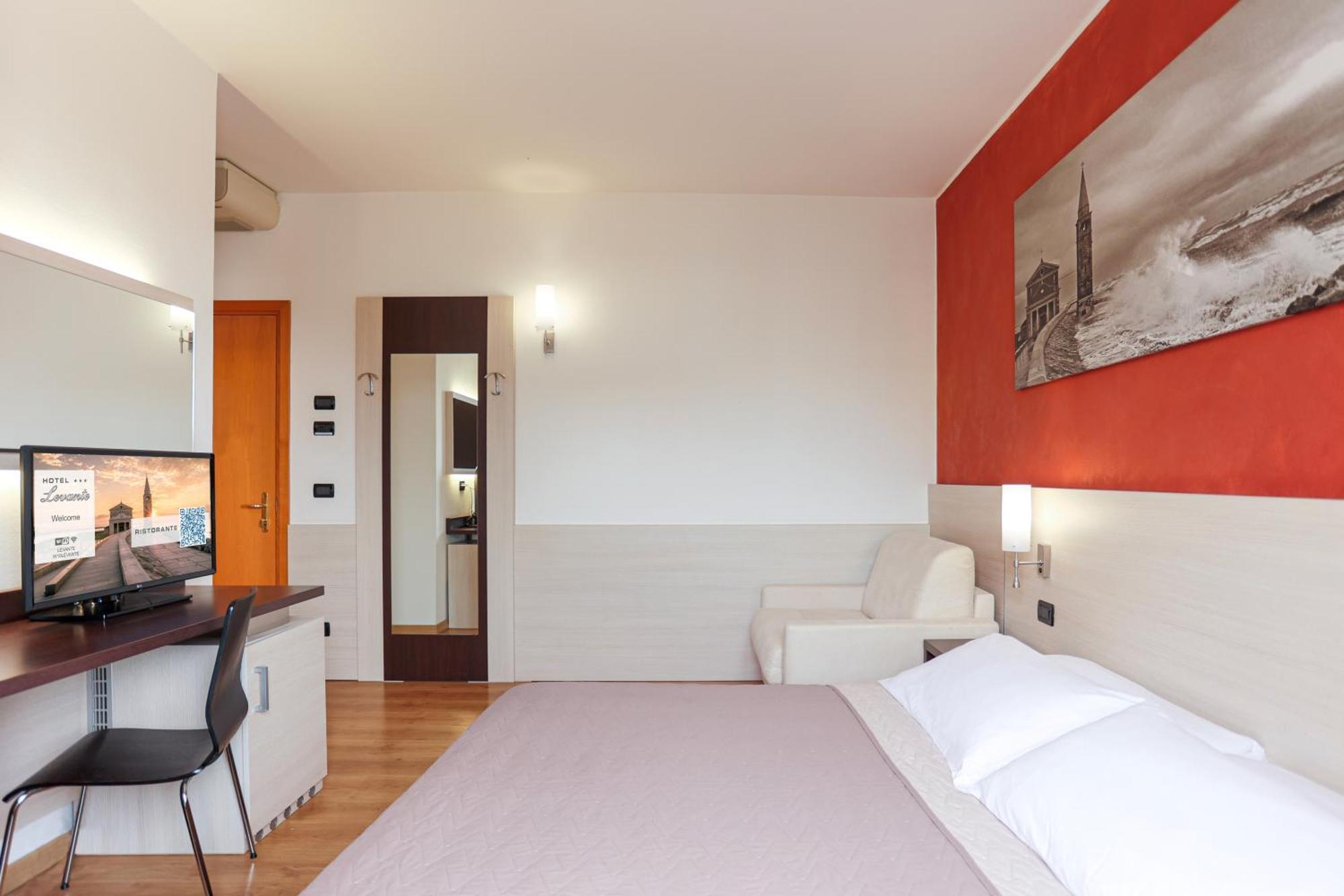 Hotel Levante Caorle Esterno foto