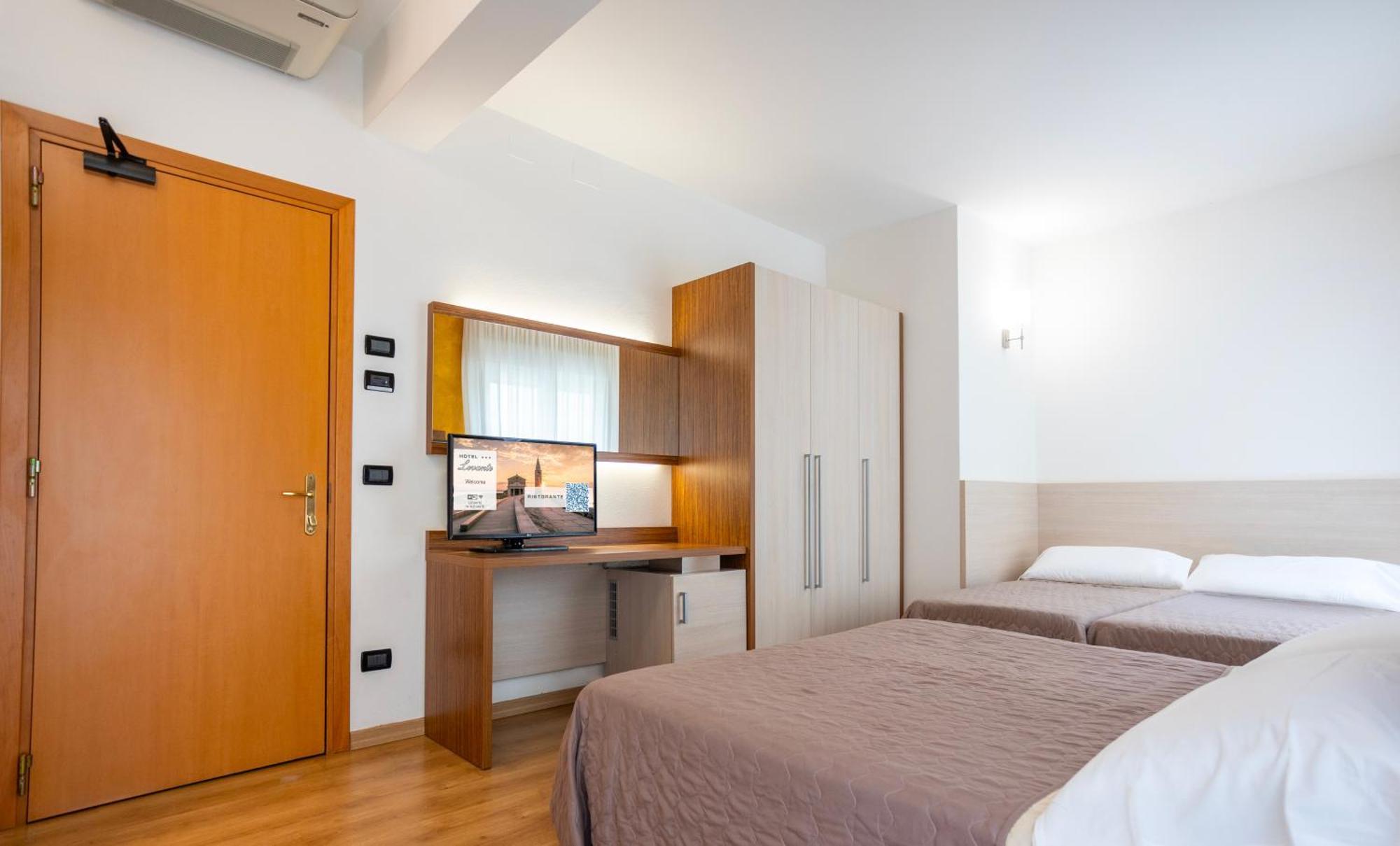 Hotel Levante Caorle Esterno foto