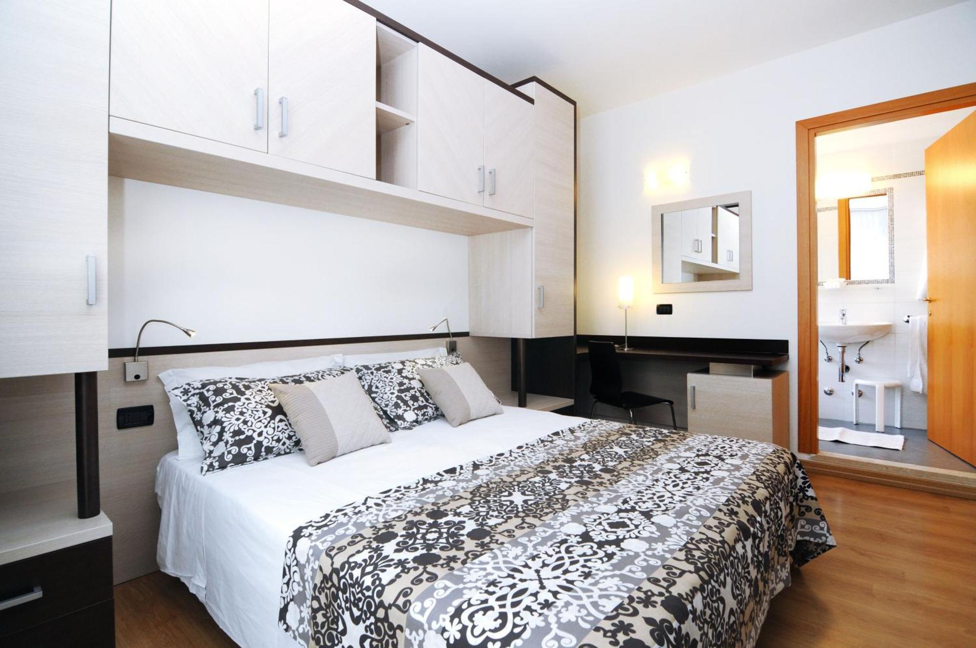 Hotel Levante Caorle Esterno foto