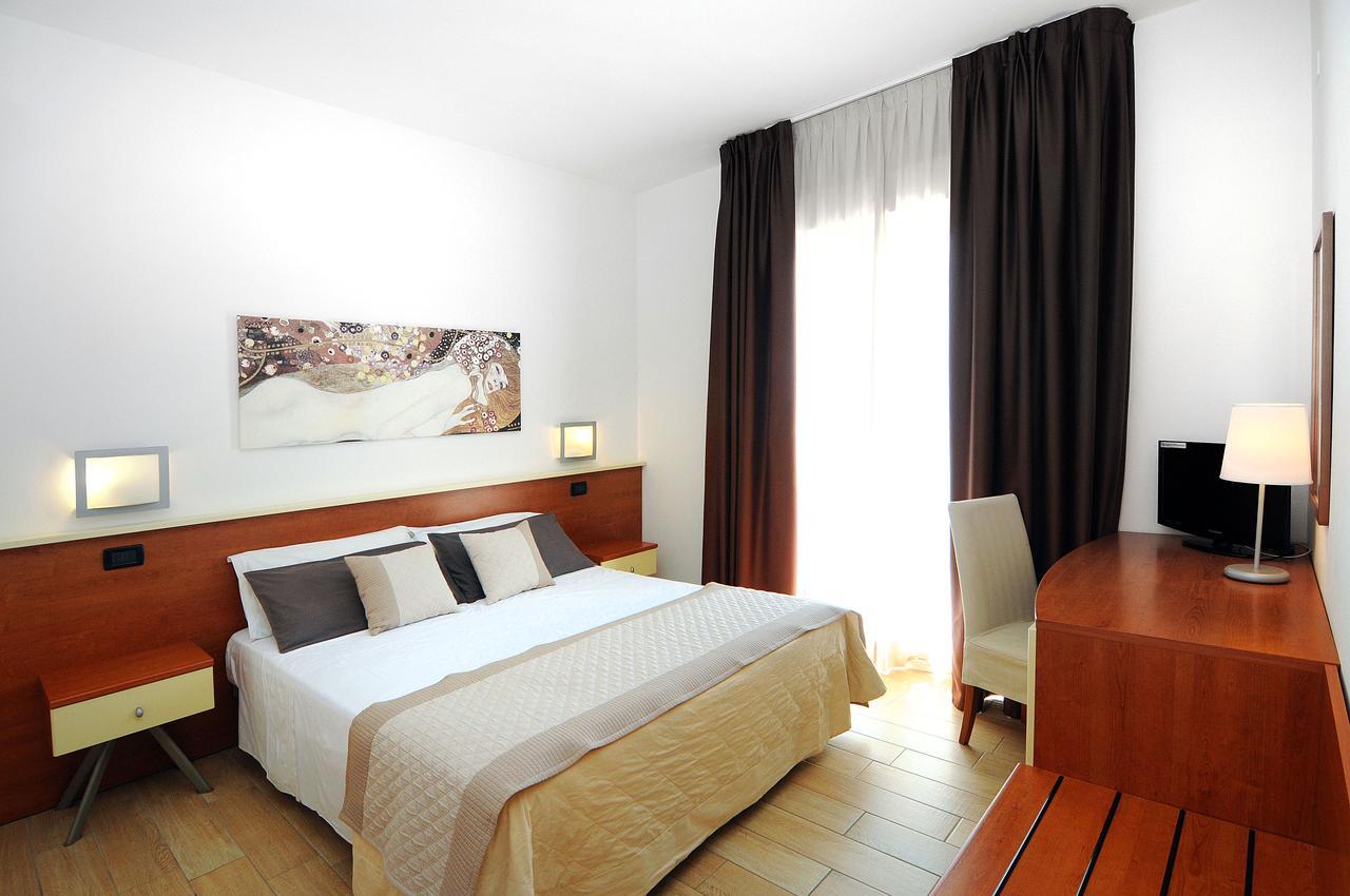 Hotel Levante Caorle Esterno foto