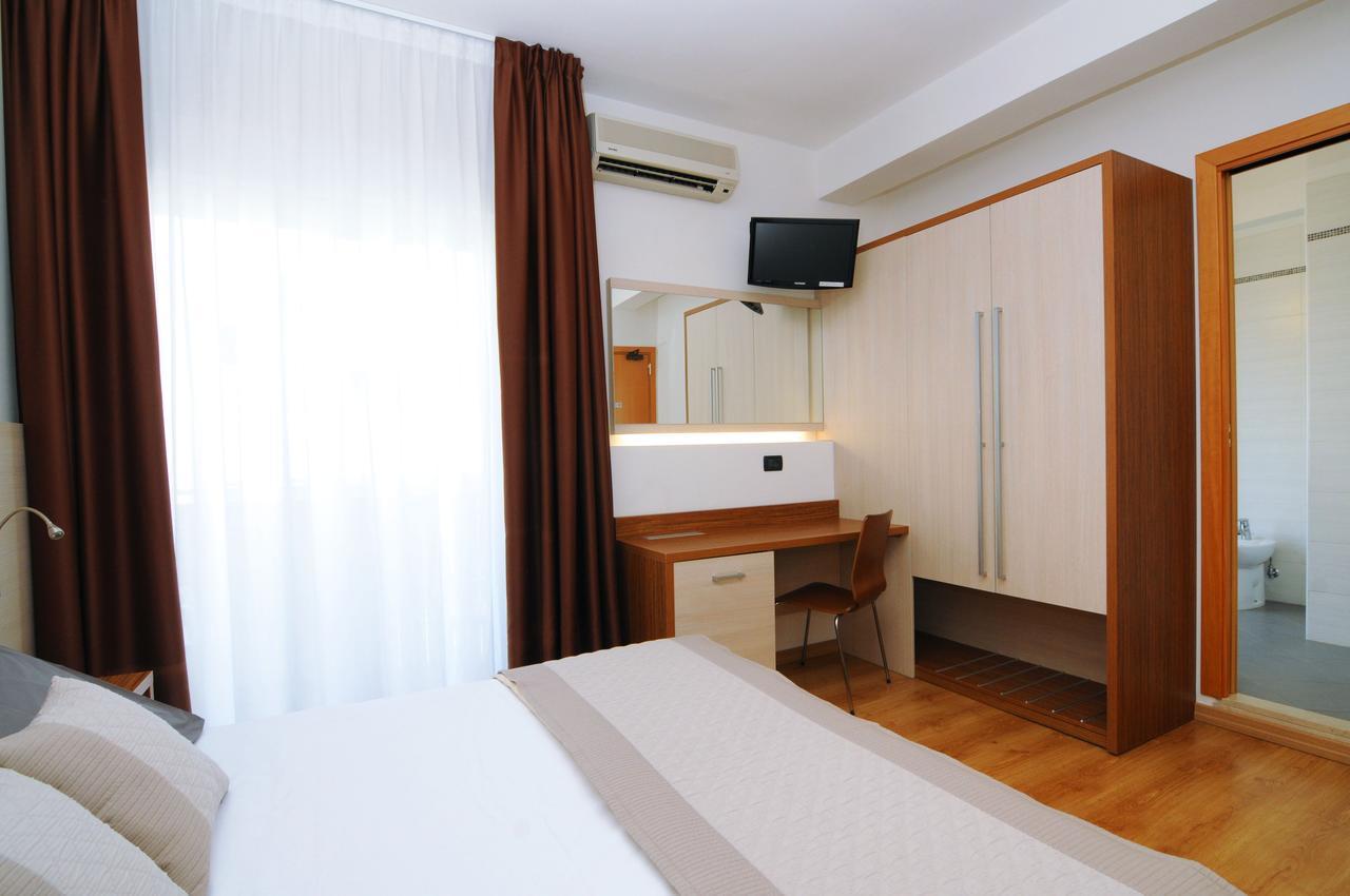 Hotel Levante Caorle Esterno foto